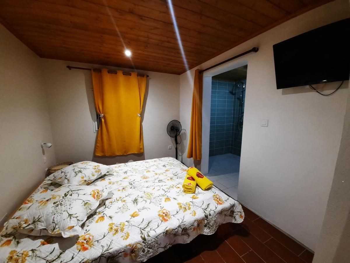 Ferme Auberge Le Ti'Planteur แซงต์ฟิลิป ภายนอก รูปภาพ