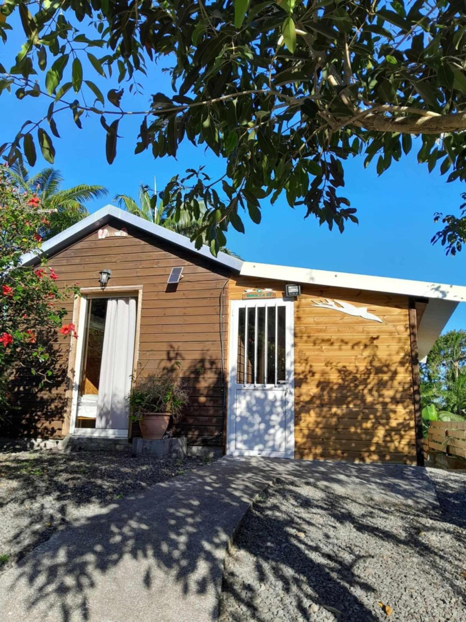 Ferme Auberge Le Ti'Planteur แซงต์ฟิลิป ภายนอก รูปภาพ